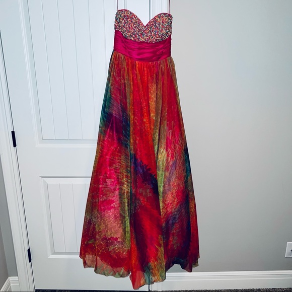 Jovani Prom Dress - Picture 3 of 8